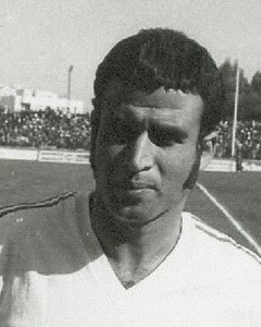 TFT_Morocco's tweet image. 🔴 L’Équipe TFT adresse ses plus sincères condoléances à la famille et proches de la légende du football marocain Ahmed Faras, décédé aujourd’hui des suites d’une longue maladie.
إِنَّا لِلهِ وَإِنَّا إِلَيْهِ رَاجِعُونَ 🤲🏼💔
