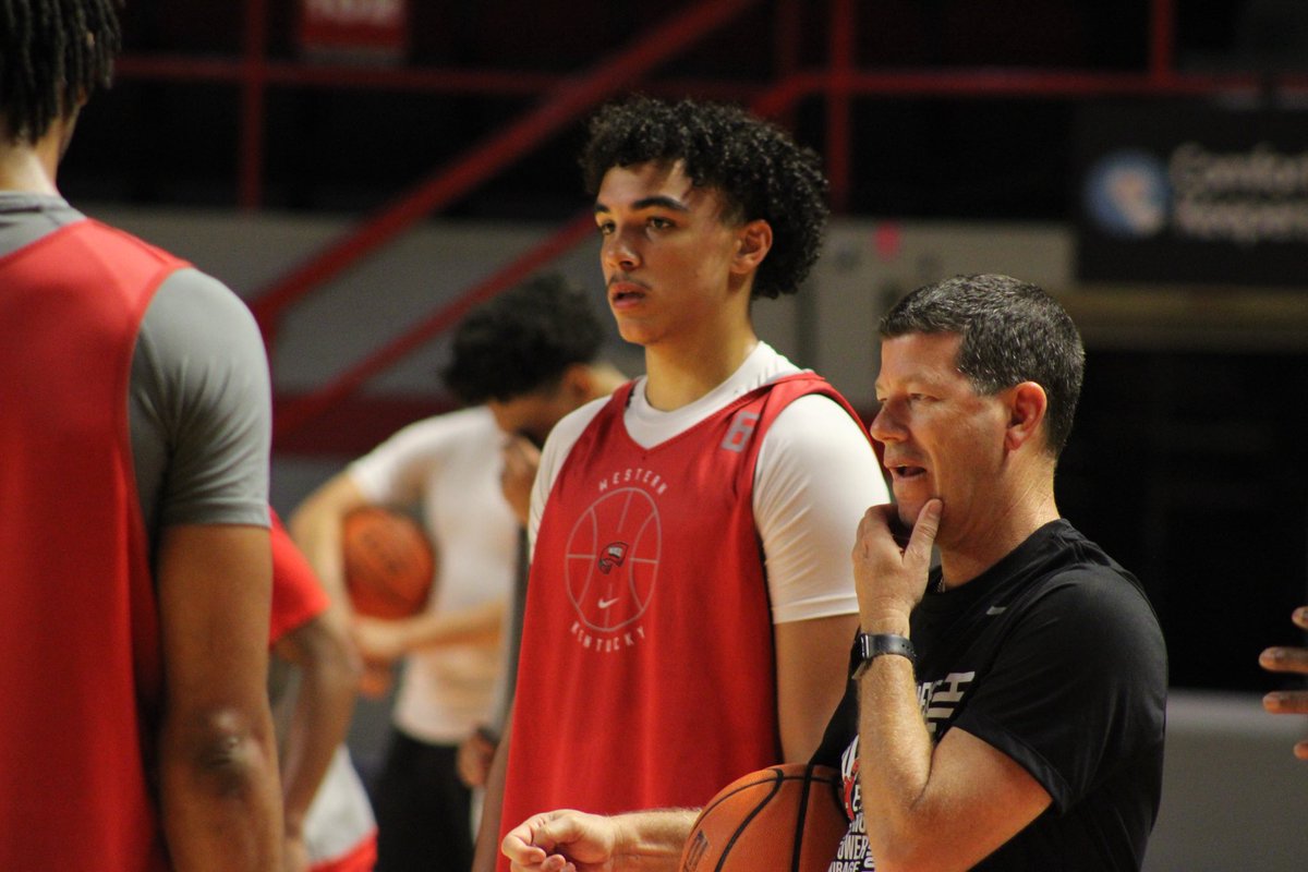 The Extra Point (@extrapoint_wku) on Twitter photo 🌤️ Summer hoops practice inside E.A. Diddle Arena.
<a href="/WKUBasketball/">WKU Hilltopper Basketball</a> held an open media practice earlier today, giving us an early look at the 2025-26 Hilltoppers.
#GoTops | <a href="/WKUSports/">WKU Sports</a> 🌤️ Summer hoops practice inside E.A. Diddle Arena.
<a href="/WKUBasketball/">WKU Hilltopper Basketball</a> held an open media practice earlier today, giving us an early look at the 2025-26 Hilltoppers.
#GoTops | <a href="/WKUSports/">WKU Sports</a>