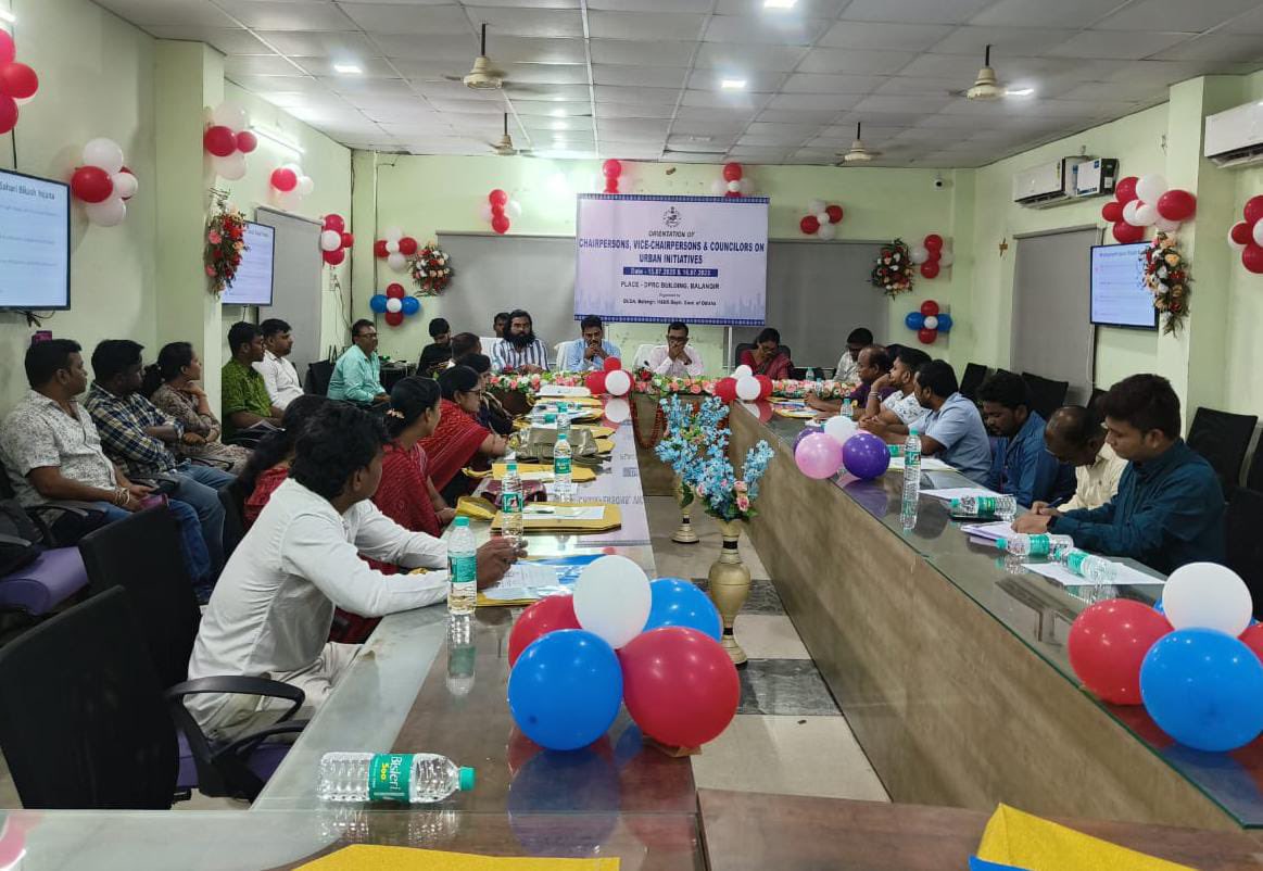 UrbanBalangir's tweet photo. 2nd day District Level Orientation Programme of Elected Representatives of Kantabanji, Patnagarh &amp; Tusura NAC on Urban Initiatives was conducted today at DPRC building, Balangir https://t.co/ROJUbKS6O4