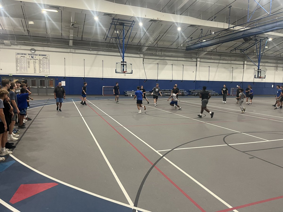 Completed our final 6AM workout this morning. Attitudes, effort, and energy was never an issue. Excited for this group as we continue to build unit strength! To conclude workouts, the skill guys beat the big skill in a tight ball game in our LC freshman football hoops challenge!