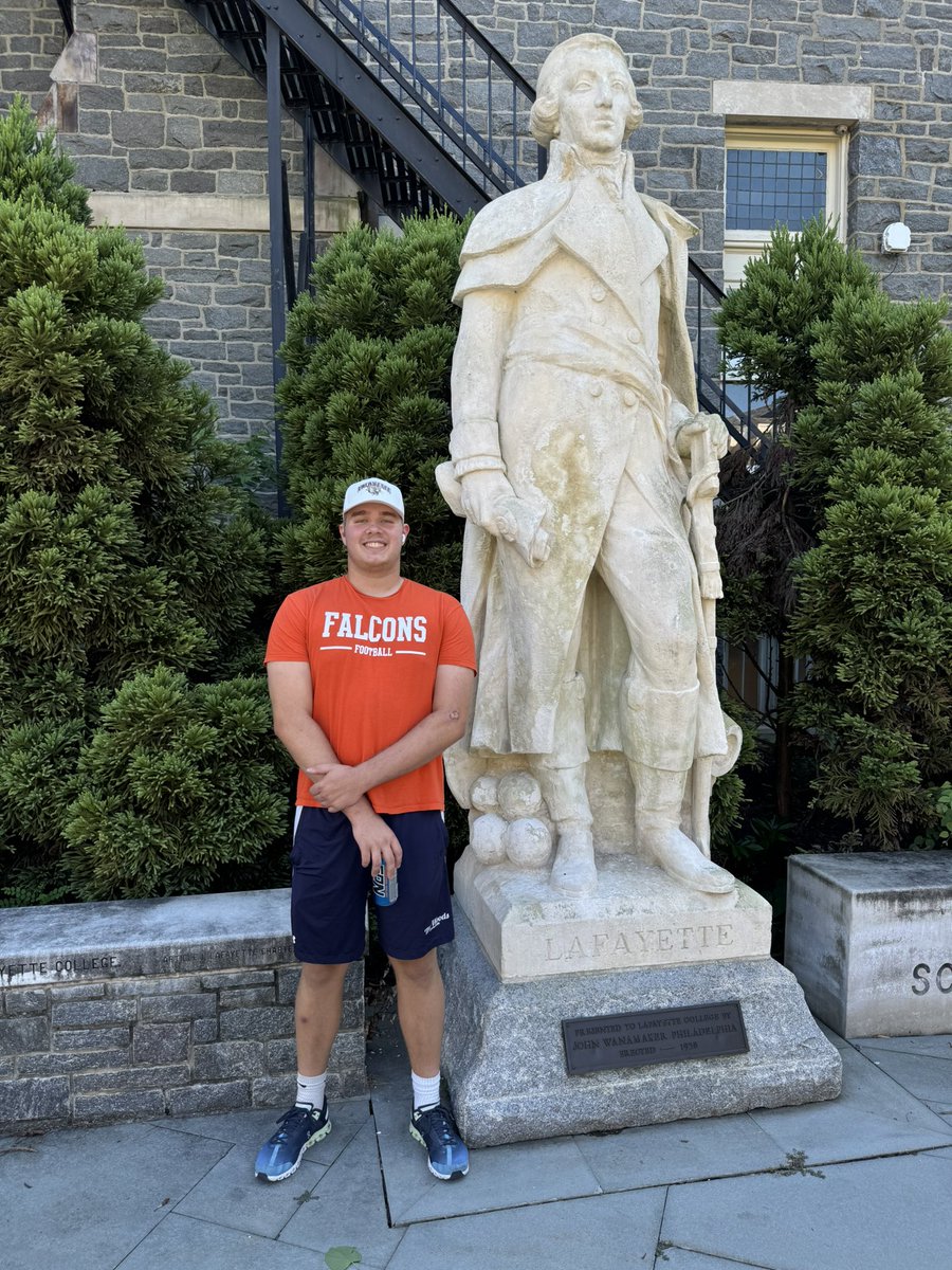 the_evanknight's tweet image. Had a great time at the @LafColFootball camp yesterday and would like to thank @Coach__Trox @Coach_Saint and all the other coaches for this opportunity!
@andrejones1185