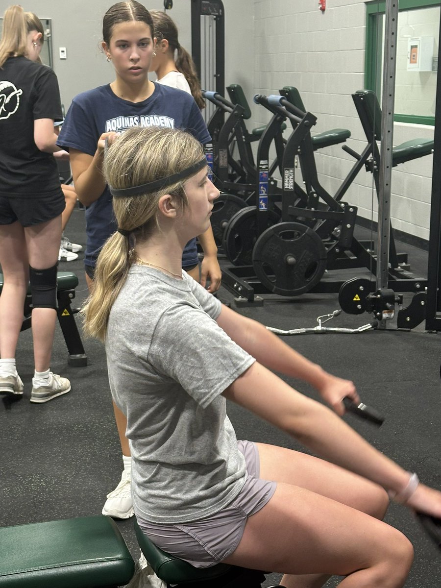 Badin_Strength's tweet image. All who enter our room get a healthy dose of neck training. Sport doesn’t matter. @RAMSSPORTS