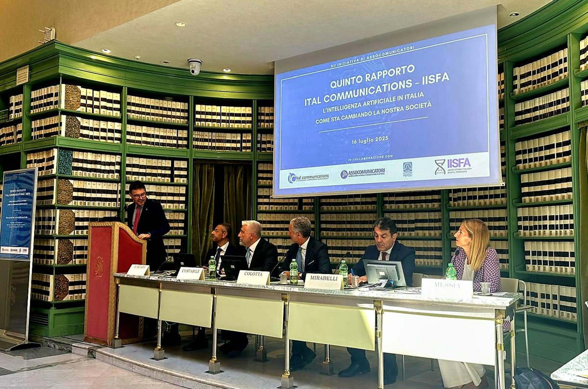 Rvaticanaitalia's tweet image. 🎙 Al Mondo alla Radio speciale sull'intelligenza artificiale ➡️ lc.cx/fGIcks
💻Nel 2025, il 21% degli italiani, era il 16% nel 2024, è ottimista sugli sviluppi futuri dell’IA.♦️Ma solo il 7% delle persone pensa di avere una conoscenza approfondita @ItalCom_