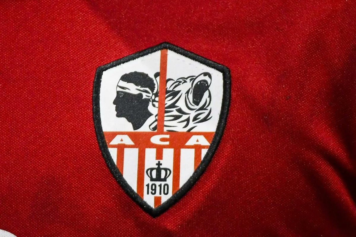 LsLuciani's tweet image. Soutien total à tous les salariés, licenciés, joueurs et supporters de @ACAjaccio face à la décision de la DNCG, qui place le club dans une situation extrêmement difficile.

Fort de 27 ans de professionnalisme et d’un centre de formation reconnu parmi les plus performants de…