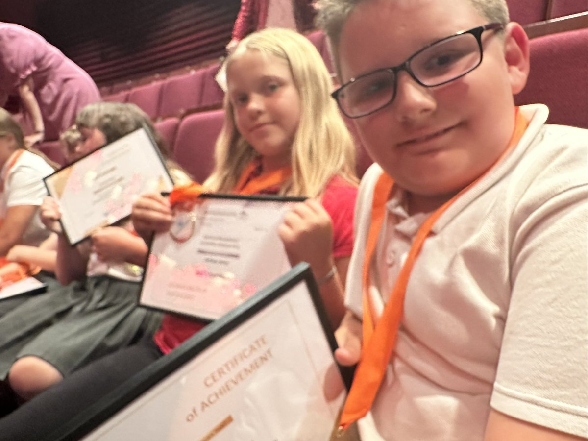 Sdlp6B's tweet image. What an evening at the ‘Trust ambition awards 2025’ . Amazing children gaining amazing awards . Thank you Exceed . ⭐️⭐️⭐️@SDLPrimary @ExceedLP