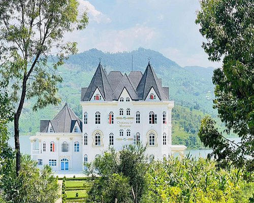 🧵Thread 1:
CHÂTEAU LE MARARA guests reported poor service during a July 14 wedding—late meals, no refunds, and broken promises. Before we repost or rage-share, let’s pause: Are we spreading truth or fueling chaos? Verify before amplifying. Emotion isn’t evidence.⚠️