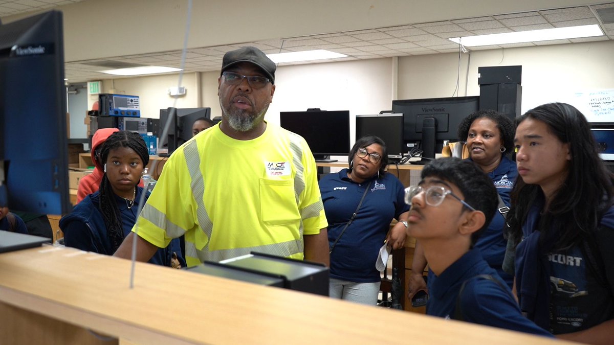 NTCMorgan's tweet image. Our National Summer Transportation Institute students got the chance to explore the @MDSHA Operations Center last week. Amazing to learn about the amazing staff and technology that make our roadways safe and effective!
#NSTI #SummerLearning #transportation
@soeatmorgan