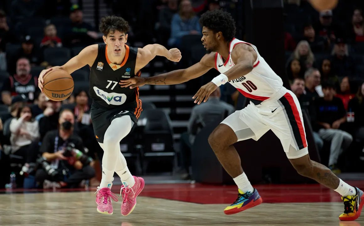 HolmesScribe's tweet image. “I think the process will be important to follow how everything unfolds. But, having a primary ball handler and then guys that can play second side pick-and-roll or make decisions is important."
nydailynews.com/2025/07/16/roo…