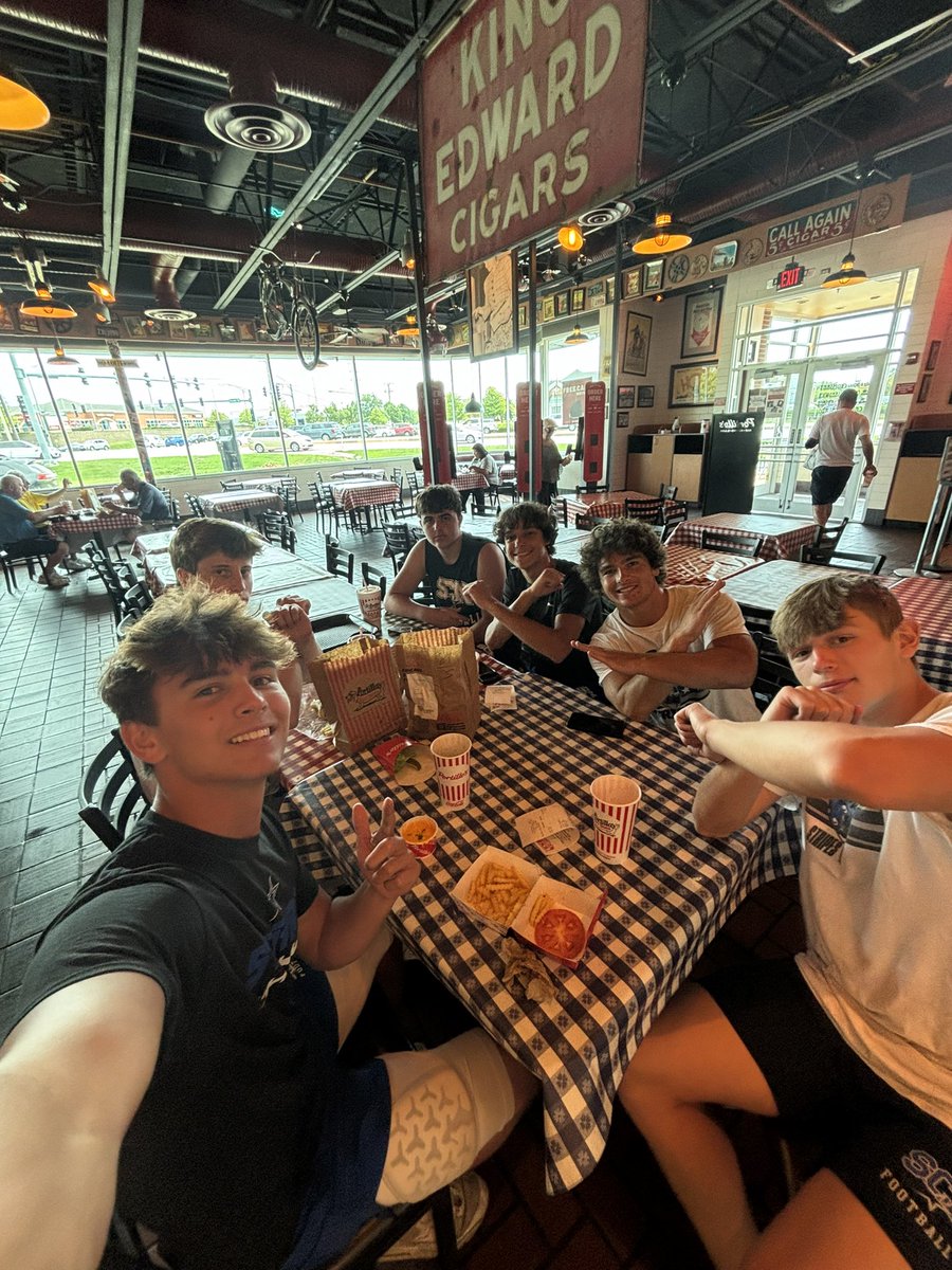 Daniel Escaro (@escaro_daniel) on Twitter photo NFZ at Portillos for a team outing today. <a href="/robertpomazak/">Robert Pomazak</a> <a href="/SCNFBOFFICIAL/">Official North Star Football Account</a> NFZ at Portillos for a team outing today. <a href="/robertpomazak/">Robert Pomazak</a> <a href="/SCNFBOFFICIAL/">Official North Star Football Account</a>