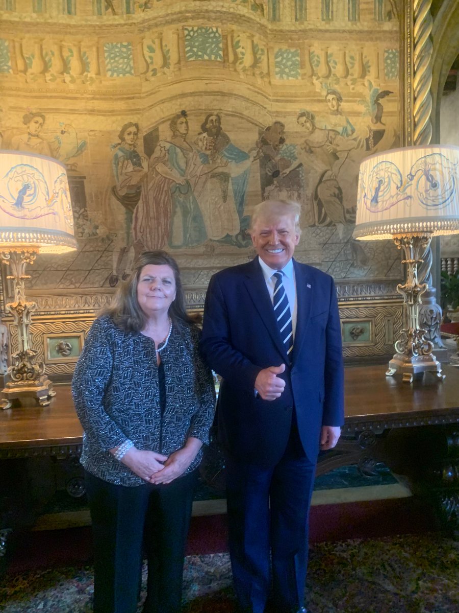 LornaFinman's tweet image. No one has done more for space than President Trump!
He set a clear goal to put Americans back on the Moon.
He launched Space Force to protect our future above.
Now for his 2nd term, we have the chance to go all the way to Mars.
America is going to do it.