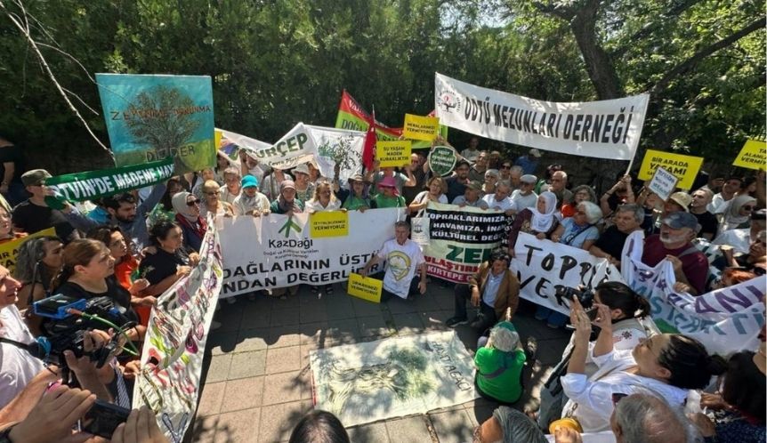 ttborgtr's tweet image. Yaşam Savunucuları Bir Kez Daha TBMM Önündeydi:
“İşgal Yasası’nı Durdurun!”
👇
ttb.org.tr/995ykxe
📢 #İşgalYasasınıGeriÇek
📢 #ToprağımızıVermiyoruz