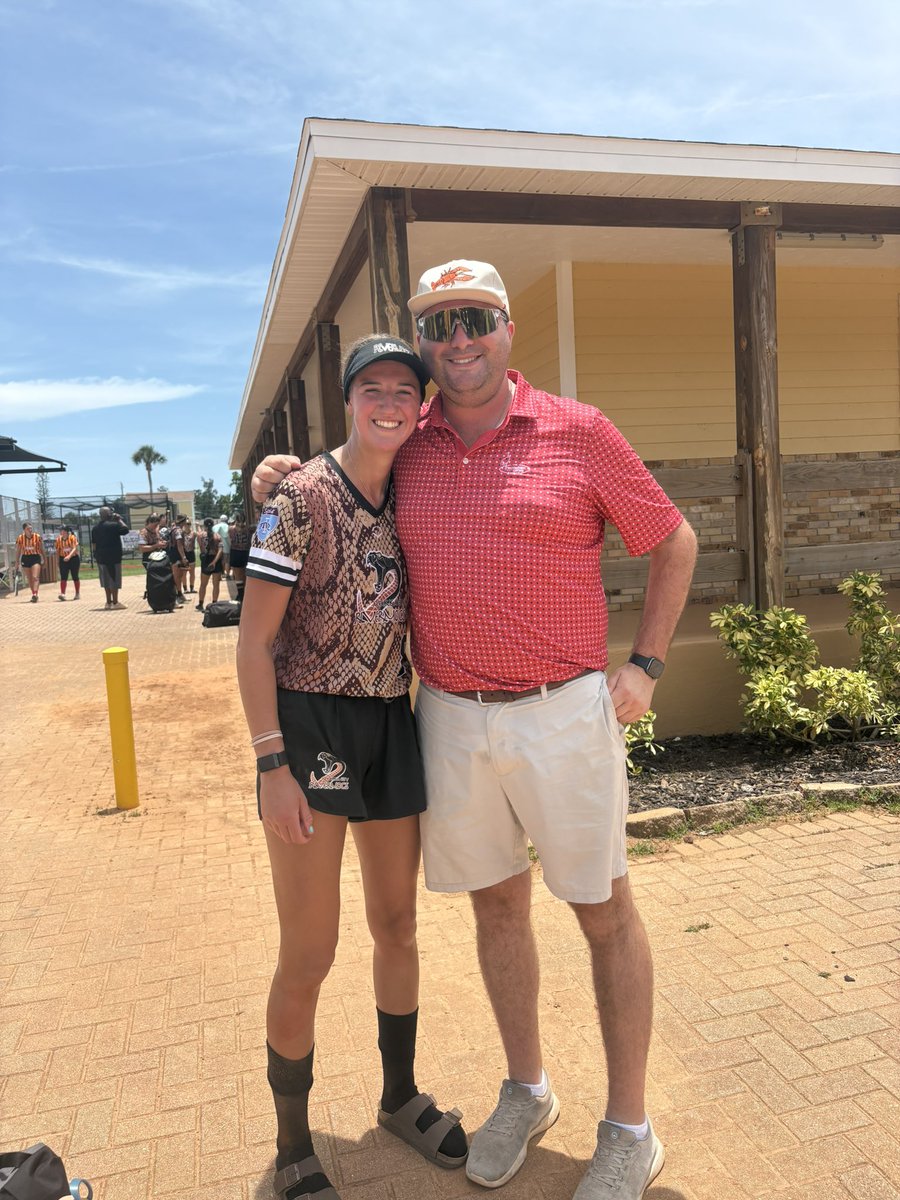 daniellerosner's tweet image. Another great summer with the @FGCLsoftball ! So grateful for the opportunity to meet all of these amazing people! Roll Mocs 🐍🐍🐍 @River_MocSB @ACLcollegiate @gray_robertson