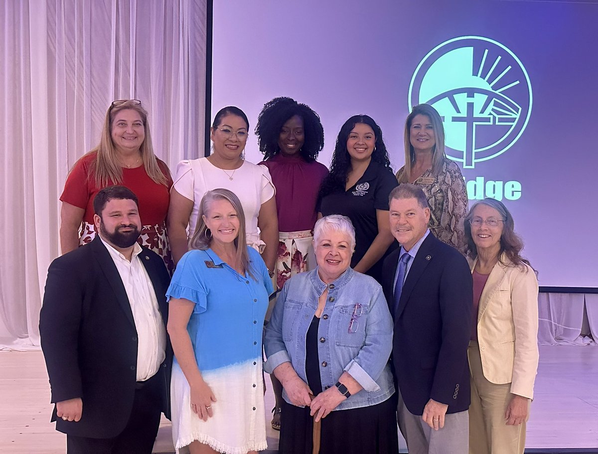 repmaryann's tweet image. This morning, #TeamMaryAnn was proud to join community leaders and volunteers for a special breakfast honoring Linda Madeksho, the first Executive Director of The Bridge Over Troubled Waters. For decades, The Bridge has provided critical support to survivors of domestic and…