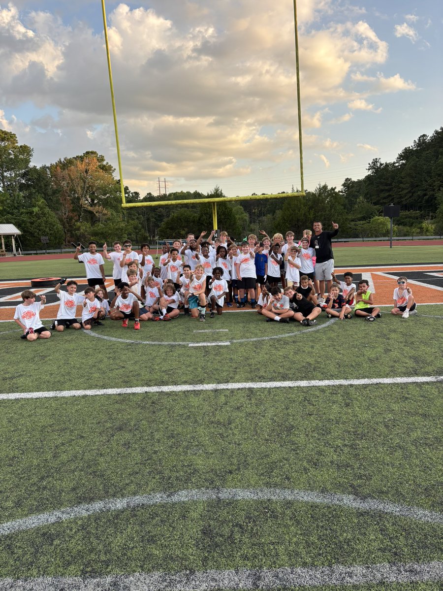 Great time with the youth camp! 
🏈🏴‍☠️⚫️🟠