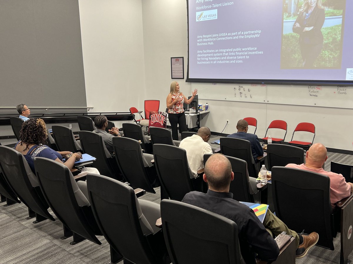 LVGEA was proud to join last week’s SEI-CON and host a Sports Tech Familiarization Tour! 🏈🚀 Southern Nevada’s unmatched connectivity, pro-business climate, and innovation ecosystem make it the place for sports tech to grow. 💡 #SEICON #VegasMeansBusiness