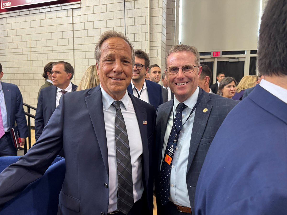 SenatorGebhard's tweet image. Honored to attend the first-ever #PA 𝐄𝐧𝐞𝐫𝐠𝐲 & 𝐈𝐧𝐧𝐨𝐯𝐚𝐭𝐢𝐨𝐧 𝐒𝐮𝐦𝐦𝐢𝐭 in Pittsburgh—thanks to President Trump & Senator McCormick for hosting.
Great insights on unleashing PA’s energy potential, advancing AI, and creating real jobs. #Energy #AI #PA