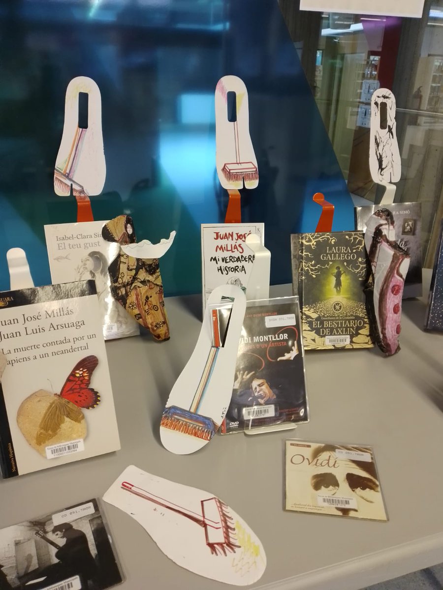 No et perdis l'exposició de Sylvia Tuà, en homenatge a les víctimes de la Dana a València. L'artista ha plasmat en formes de sabates el desastre, el fang i el dolor, així com la feina per a la reconstrucció de la zona

#BibliotecaVicenteAleixandre #BibliotecaBadia #BadiaDelVallès