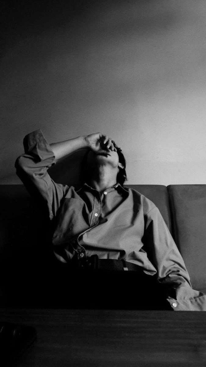 जन्नत-ए-इश्क में,
हर बात अजीब होती है!

किसी को आशिकी तो,
किसी को शायरी नसीब होती है..!!

🥀🖤🍁

#बज़्म 
𝕏 कलम-ए-हंस 𓂃✍︎