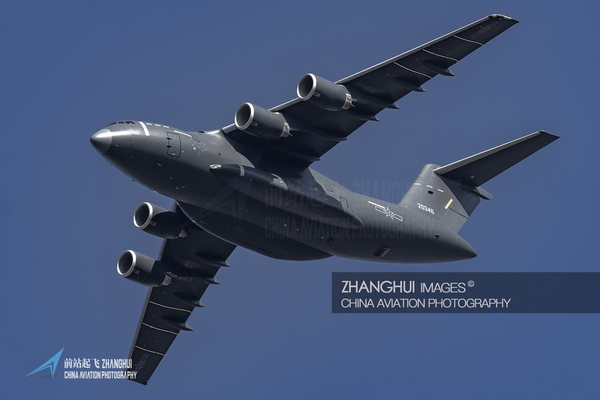 stella991214's tweet image. I don&apos;t understand the special meaning of the three lines under the wings of the Y-20. I suppose it&apos;s not a tribute to the Normandy  D-Days