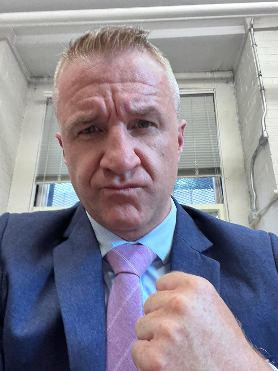 Yikes. Groundhog day.

Looking more &amp; more like Boozy McBoozy the hardened felon.