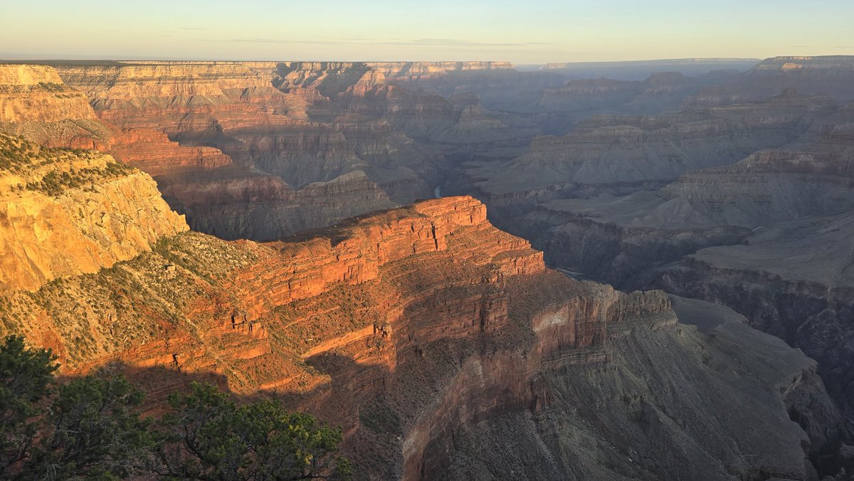 BrianGreen76's tweet photo. @albonfirststan Sunrise tour @ Grand Canyon https://t.co/o9PYcd09l4