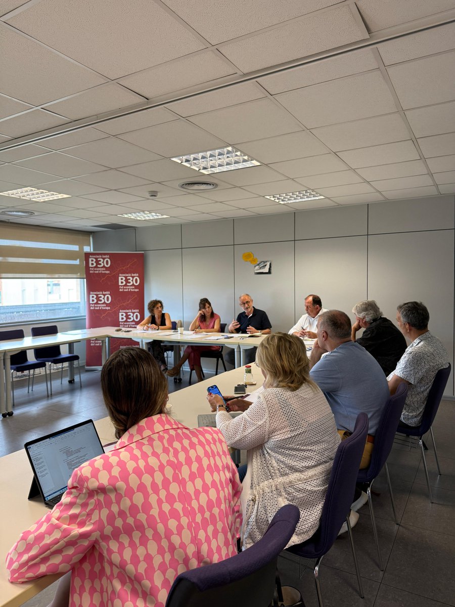 Àmbit B30 tweet media