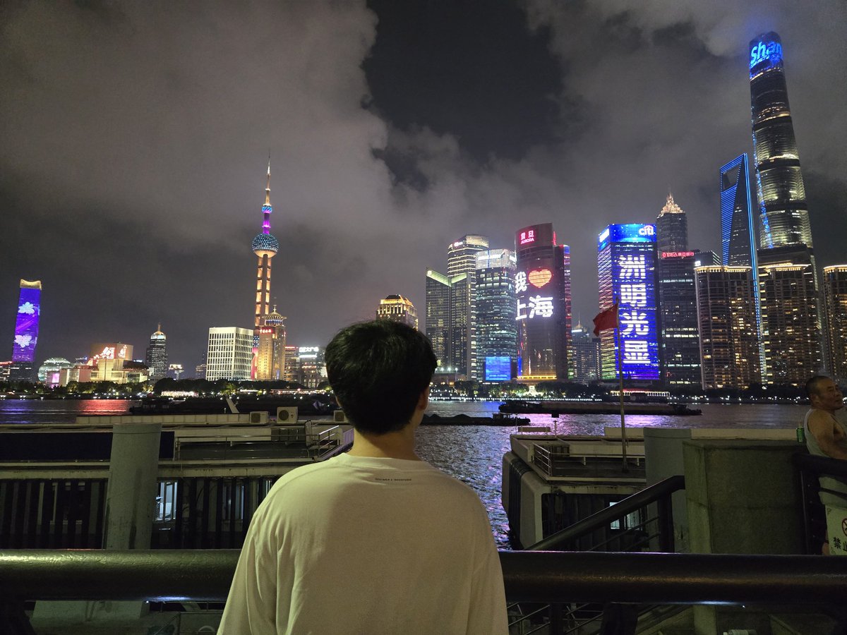 jyjoonlee's tweet image. 쇼메이커 :
저한텐 좋은 기억만 있는 상하이에 잠시라도 방문해서 너무 좋았고, 일정들도 잘 마치고 좋은 분들 많이 만나고 팬분들도 인사할 수 있어서 행복했습니다.
내일 한국 돌아가서 다시 팀과 힘내서 좋은 모습 보여드릴 수 있도록 하겠습니다.
감사합니다.
#dpluskia #dkshowmaker #shanghai