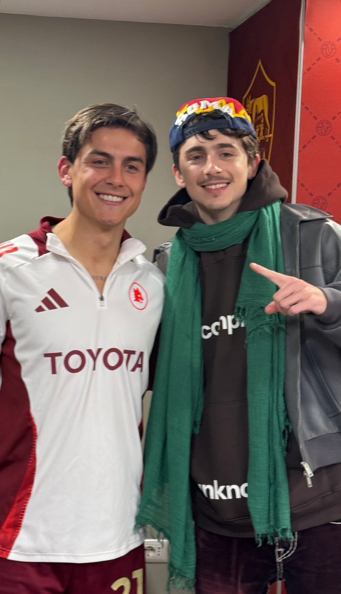 This dude literally mogged tf out of chalamet, unrivaled.