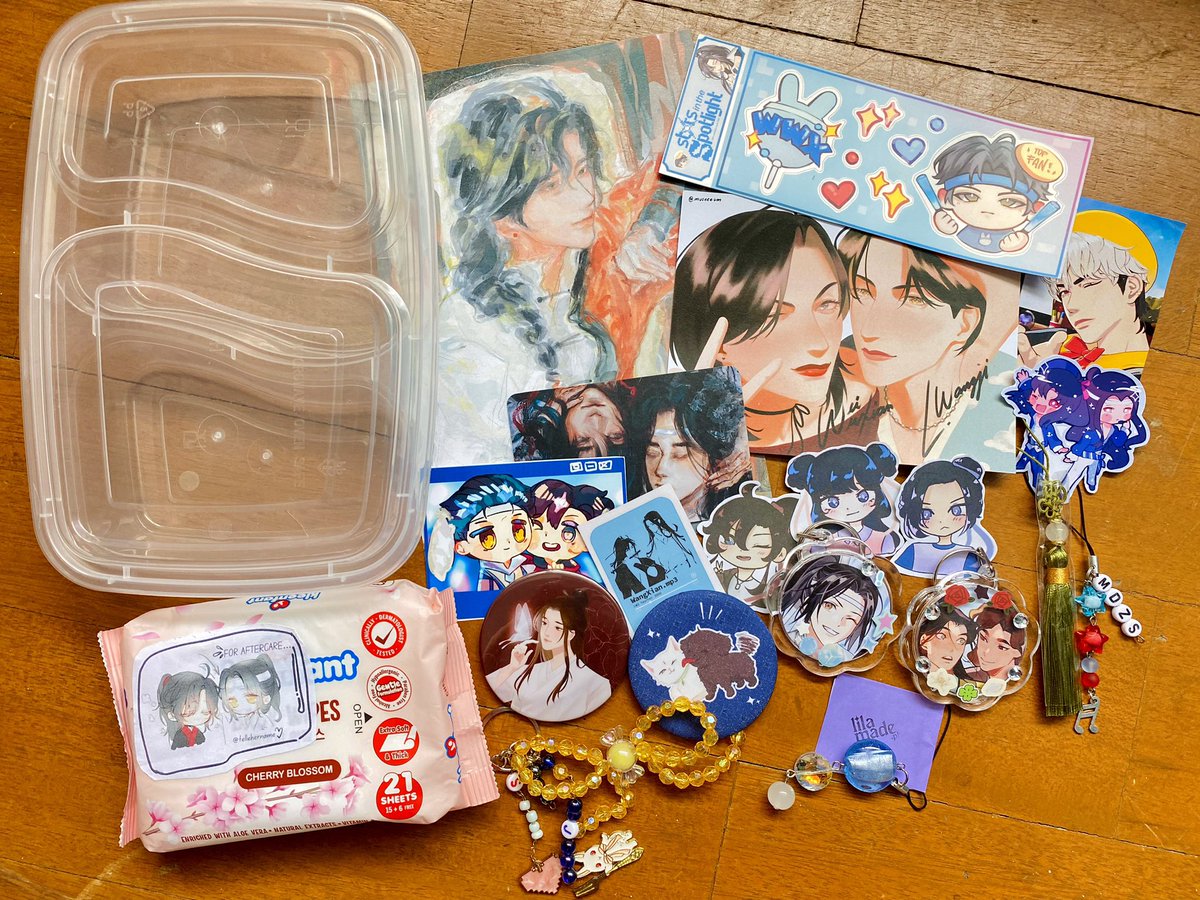 frummpets's tweet photo. late post but tysm everyone who made the #MDZSCupsleeveEvent possible!!! had so much fun meeting everyone and seeing my dear moots again 🫶🫶🫶🫶 

tyty mods @danmeirealm , sponsors @wine_enema @peaaarish @lilamadeph @sonestudios, and dapit hapon!!!! https://t.co/TQw4lAw4g4
