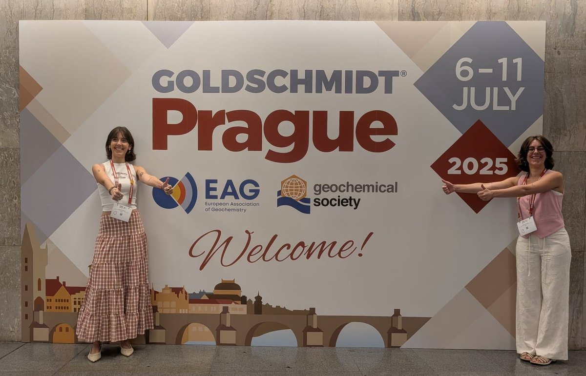 microlab103's tweet image. This week, @maarmh and Lidia are attending the #Goldschmidt2025 Conference in Prague! They’re presenting exciting new research on the microbiology of deep geological nuclear waste repositories, shedding light on how microbes behave in extreme, long-term storage environments. 🦠☢️