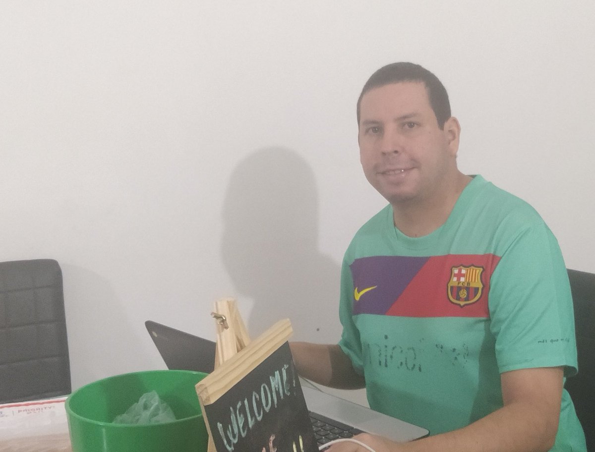 Andres_echv's tweet photo. Cada mañana es un momento especial, y más aún, cuando se ve el sol distante que brilla. Cada día es una experiencia magnífica, por eso en cada semana se debe ser optimista, porque los sueños se cumplen con perseverancia y esfuerzo durante cada etapa de nuestra vida. https://t.co/hdtR6d1zPa