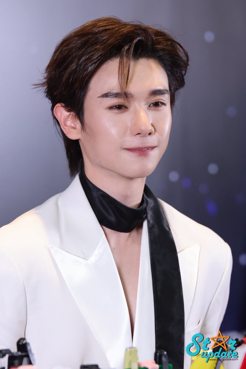 webstarupdate's tweet image. “นาย กรชิต” ระหว่างช่วงสัมภาษณ์

#Beyondthescreen #InsightEnt2025
#InsightEntertainment #YYDSent
#Nine #GaoQingchen 
#นายท่านกรชิต #高卿尘