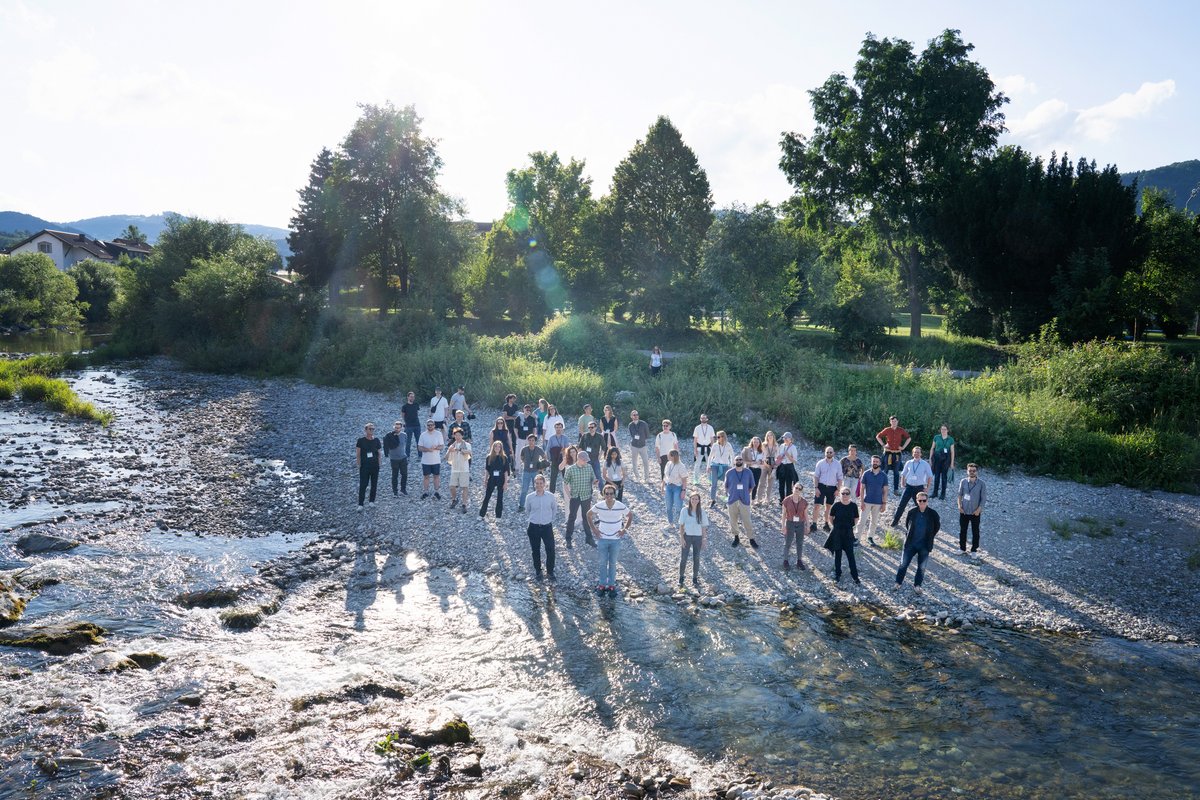 CeMM_News's tweet image. On 7–8 July, CeMM Recess 2025 brought our postdoc community together! 👩‍🔬👨🏾‍🔬

From scientific talks to bold science pitches, feedback, &amp;amp; evening quiz, a retreat full of ideas &amp;amp; inspiration!

Thanks to organisers Barbara Maier, @AR_AbdelFattah, @DSeruggia, &amp;amp; to all who joined! 👏