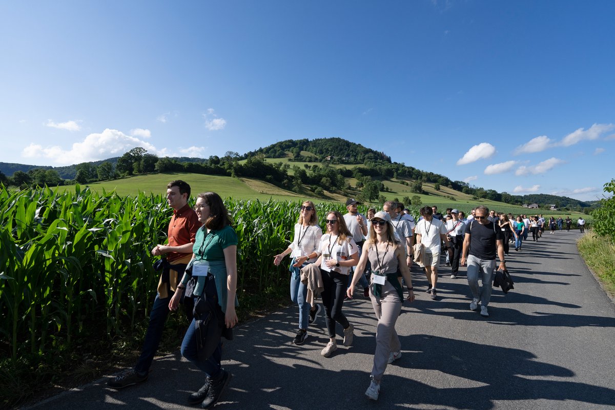 CeMM_News's tweet image. On 7–8 July, CeMM Recess 2025 brought our postdoc community together! 👩‍🔬👨🏾‍🔬

From scientific talks to bold science pitches, feedback, &amp;amp; evening quiz, a retreat full of ideas &amp;amp; inspiration!

Thanks to organisers Barbara Maier, @AR_AbdelFattah, @DSeruggia, &amp;amp; to all who joined! 👏