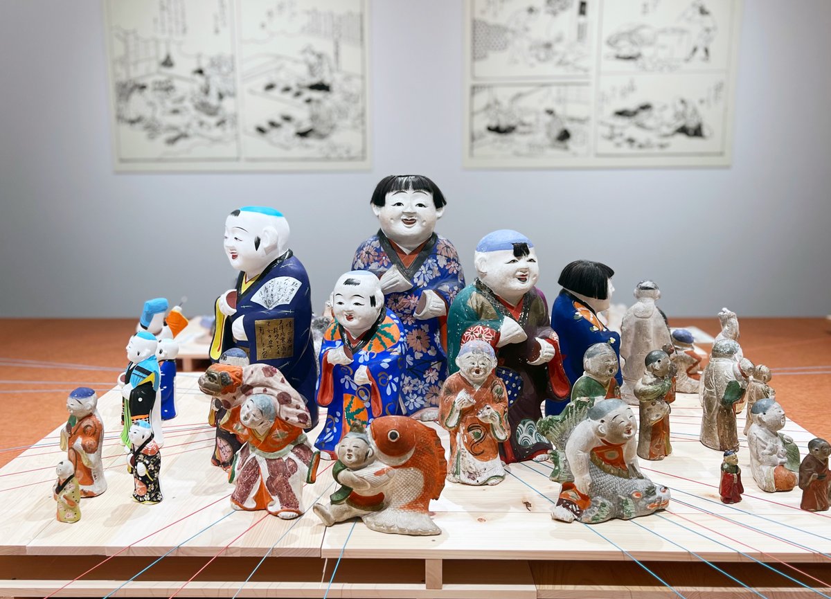 明後日（金曜）夜は「アウト・オブ・民藝」トークat京都精華大学です。京都民俗学会と「スケッチーズ｜八瀬の石黒さん家から見た世界」の共催。コメンテーターに神奈川大学の角南聡一郎さん、司会は京都大学の菊地暁さんです！
kyoto-minzoku.jp/202506/2280/?f…
入場無料！写真は展示風景より！