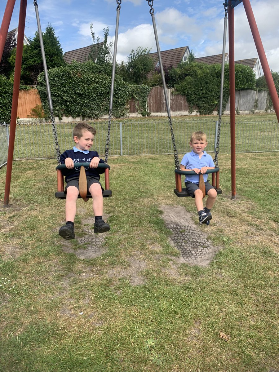 EmmaAshcroft5's tweet photo. Afternoon at the park #gpsearlyyears https://t.co/n7h22vwEwf
