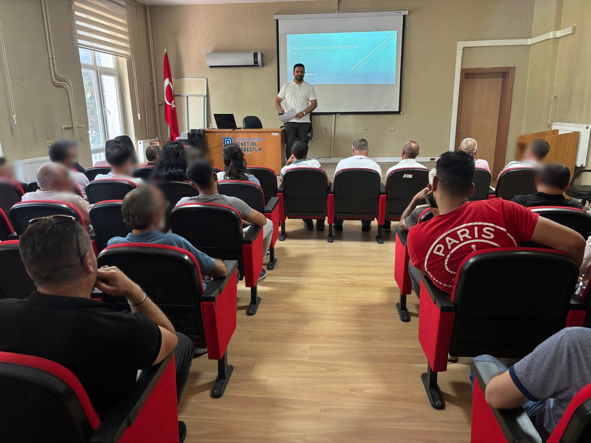 afyondsm's tweet photo. Müdürlüğümüz de görevli Din Hizmetleri Uzmanı Nail GÜCEL tarafından 48 yükümlüye Hayatımızın Muhasebesi konulu seminer düzenlenmiştir. https://t.co/9CwwyrD1cN