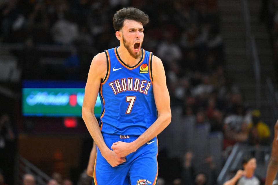 Title_Talk_'s tweet photo. BREAKING🚨🚨🚨: 
Oklahoma City Thunder star and NBA champion Chet Holmgren has agreed to a fully guaranteed five-year maximum rookie contract extension that could reach $250 million, agent Bill Duffy of WME Basketball told ESPN. Via @ShamsCharania https://t.co/MEWlvvRdzs