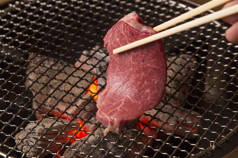 JapaninCanada's tweet image. 💎Japan Gems 6-Mie⑥💎
Matsusaka beef is a brand of Wagyu beef raised in the Matsusaka area of Mie🥩. Matsusaka beef is well known for its beautiful marbling and tender texture. Why not enjoy the rich flavor of Matsusaka beef while taking in the old-town atmosphere?