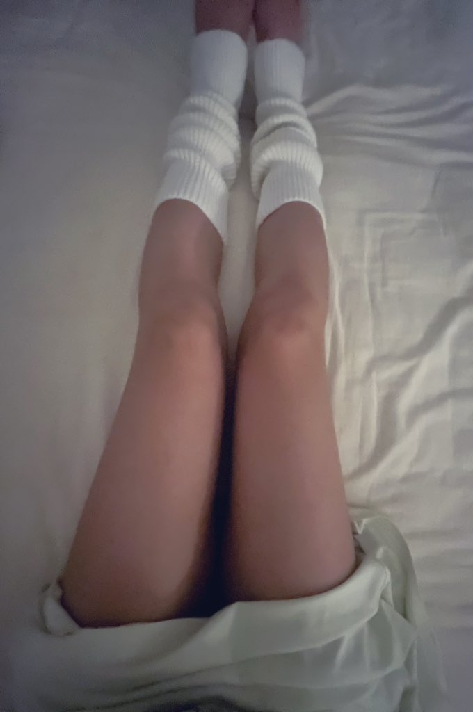 isyiaya's tweet photo. 付出那一刻没想让你回赠什么  如果你看到那些想起我 记得我 就是你还了 https://t.co/ryG6WFea5j