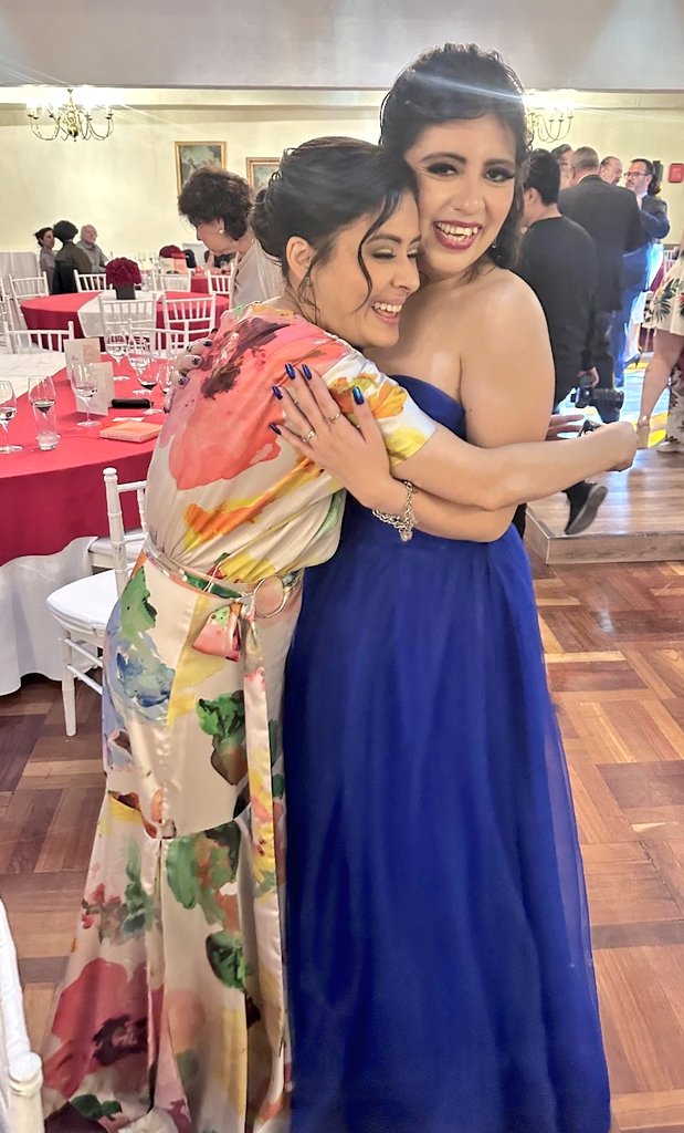 pixelitow's tweet image. Feliz cumpleaños @LupitaJuarezH