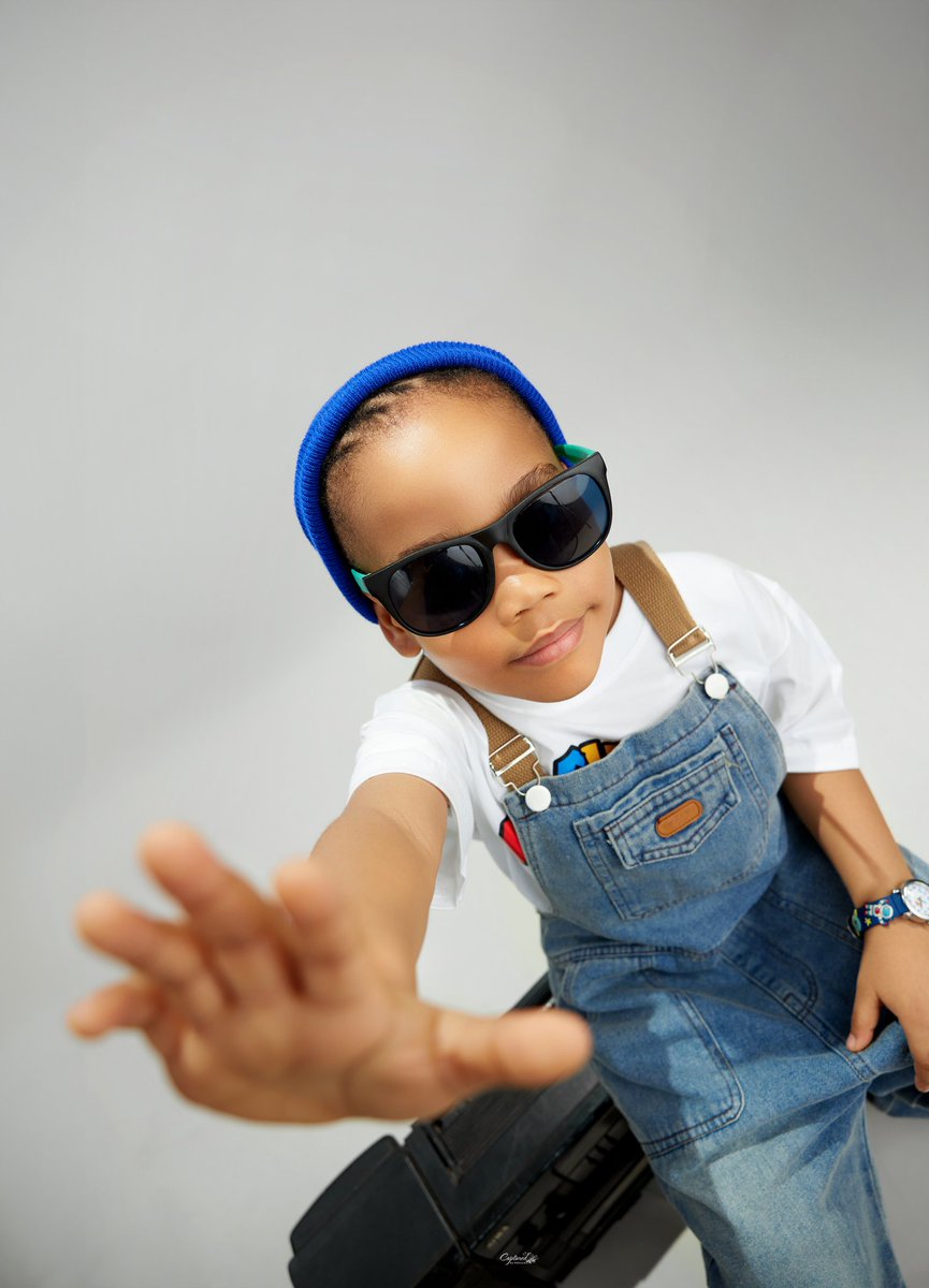 Ladies and gentlemen... My 5 year old has steeze.

 Happy birthday to my baby boy 😍😍🥳🎊🎉💃❤️.

First pic is so Ibro!!! Peep the raised brows 😍😁