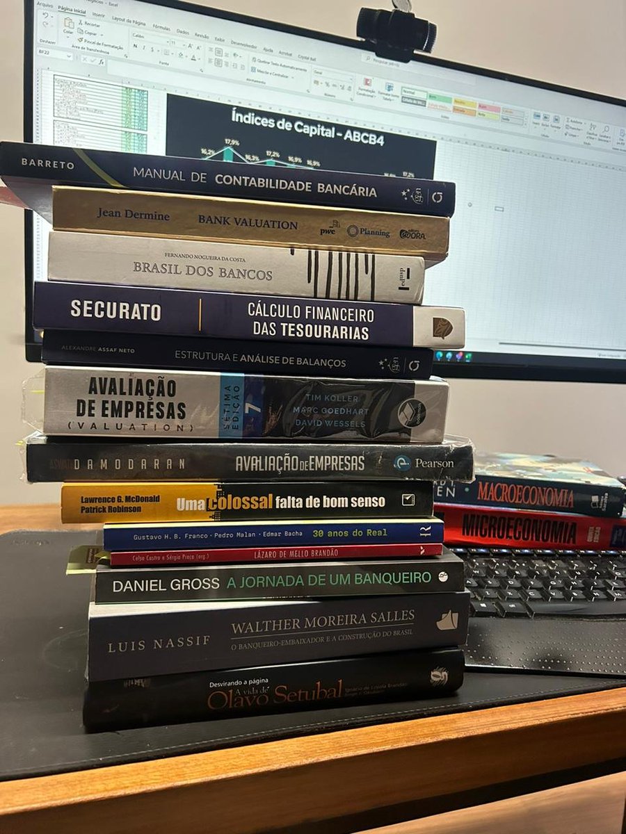 Dediquei os últimos 3 anos a entender bancos:
📚 Estudei,
🧠 Modelei,
📊 Analisei

Criei uma metodologia clara de avaliação — e agora vou compartilhar isso no curso de valuation da VAROS

Na próxima semana, gravo as aula

E isso vale mais do que dinheiro

Julho vai ser especial💙
