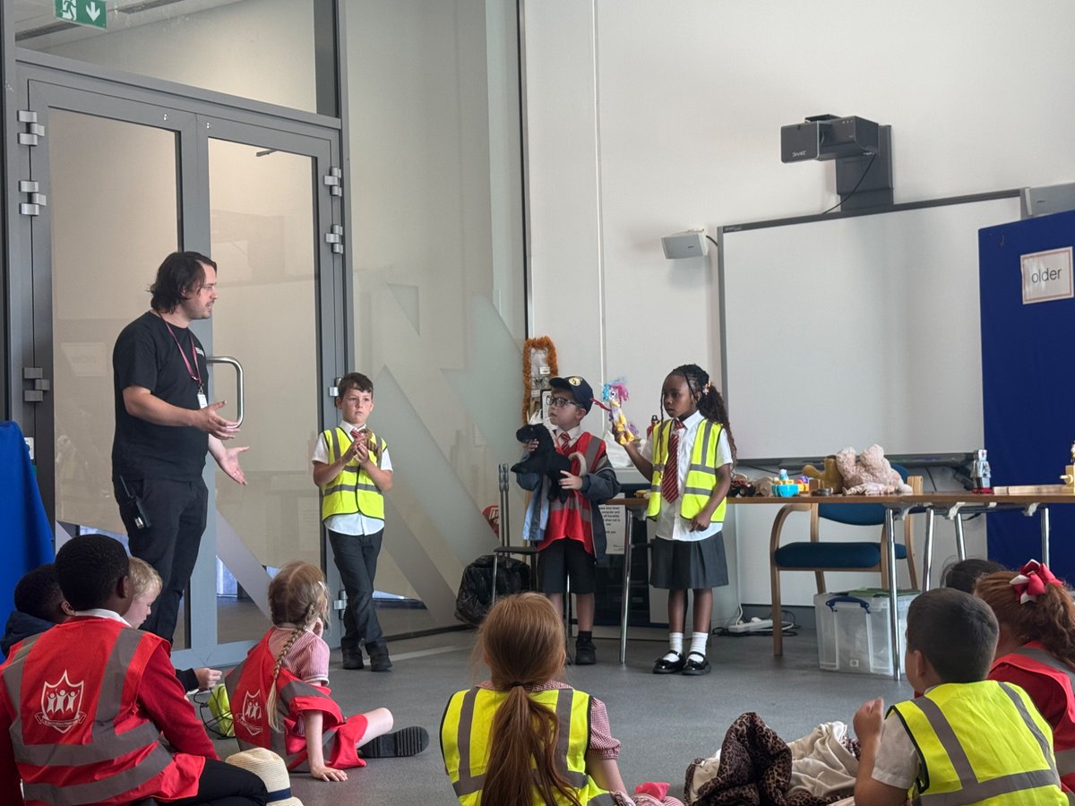 We visited the Museum of Liverpool to learn all about toys, old and new for our History topic. 

We discussed how you can spot the difference between old and news toys using our knowledge of material, design and mechanisms!