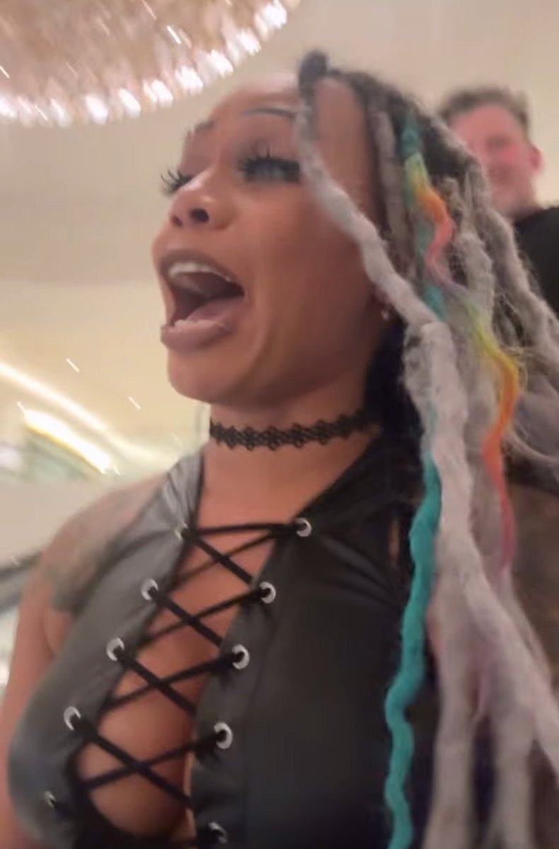 Squeeze my big tits and shove a cock in my mouth 😵‍💫🥴🤤😵‍💫🥴🤤