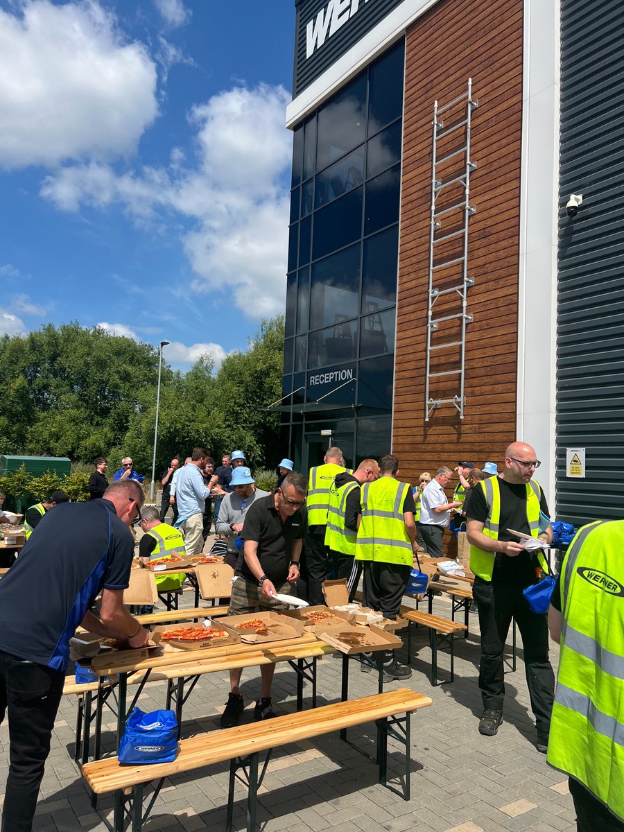 So maybe… you’re gonna be the one that saves me... But let’s be honest – your old ladder won’t. We brought the What’s the Story (Morning Glory) energy straight to our Burton site and had our own Oasis-style concert with the Werner team.