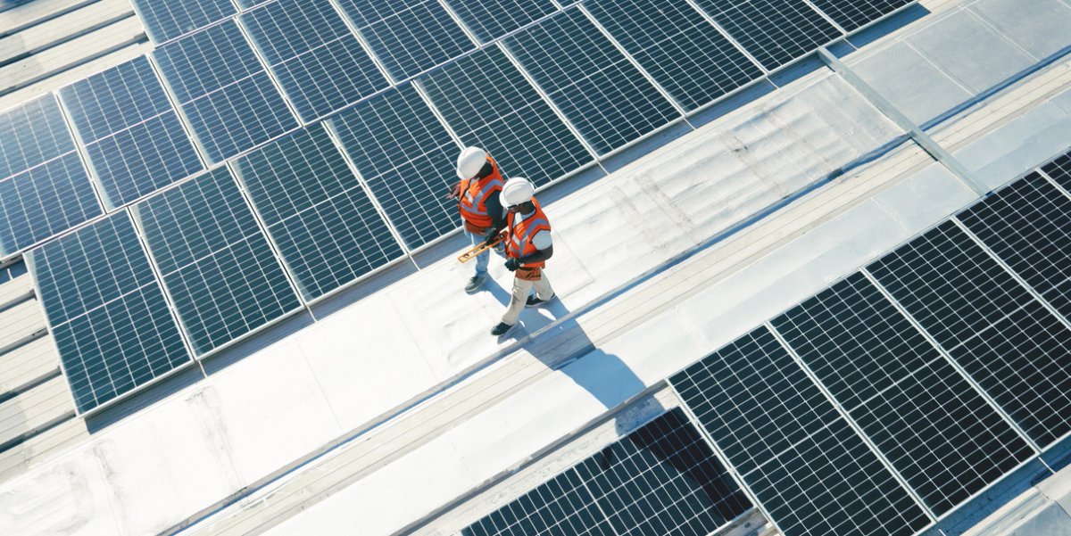 O3Energy's tweet image. Most commercial buildings don’t have an energy strategy.
They just… pay the bill.

That’s not sustainable.

📉 Costs are up
⚡ Outages are real
🧠 AI + EMS is here

Solar + Storage = survival + scale.
O3 Energy helps you move off autopilot.

#EnergyStrategy #CommercialSolar