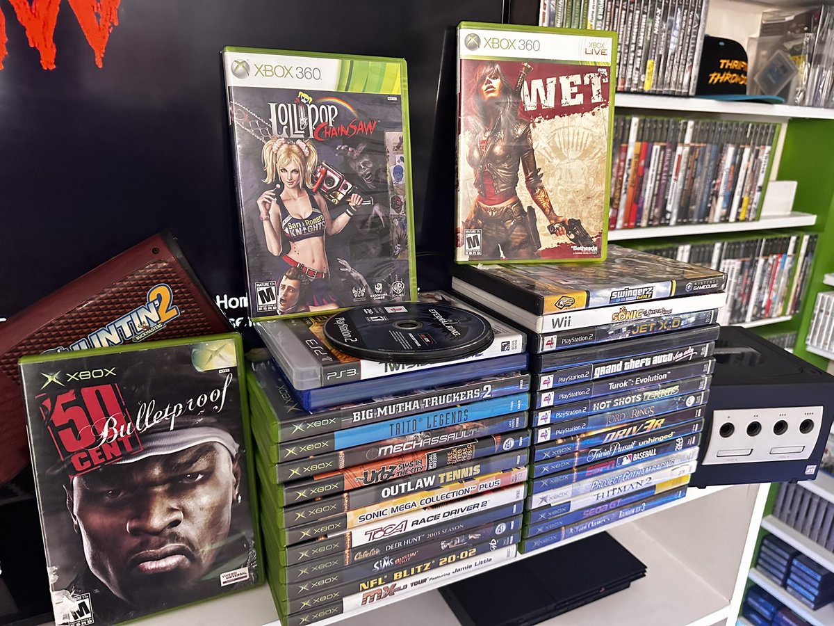 ElDabstroyero's tweet photo. Our latest episode of #ThriftingThrowdown had a SWEET haul of games including some #Xbox bangers! 

What was your favorite pickup from the episode?

#VideoGames #Xbox360 #YouTube #Games #FleaMarket #LollipopChainsaw #RumbleRoses #Wet #RareGames #NewGames #Retro #RetroGames https://t.co/XLZnIzRD2N