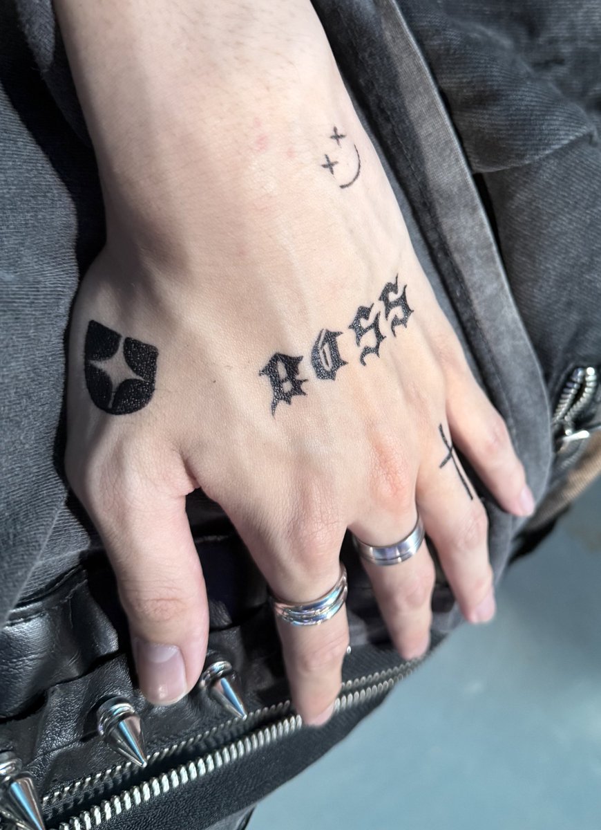 NxNattakit's tweet image. 🖤🔥

#NEXnattakit
#BUS_BOSSINTHEBUILDING_MV
#BUSbecauseofyouishine