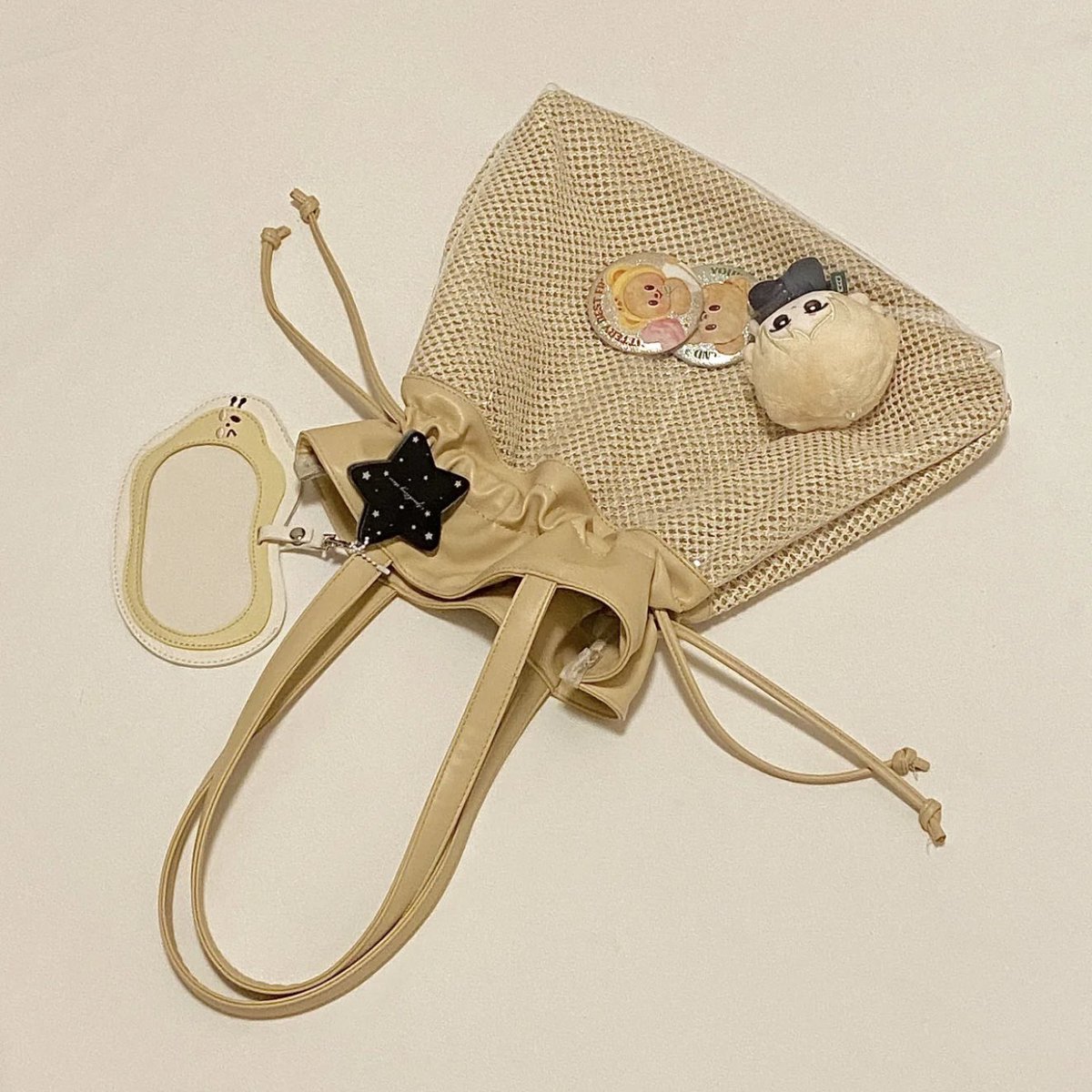 ⭐️SUMMER SP⭐️ 福袋痛バッグ編み柄

🛒thebase.com/to/item?item_i…

🪁少数在庫販売中
🪁編み柄
🛝20cm以下ぬいぐるみ収納可能

🌍Kiridoll online kiridoll.base.shop

#kiridoll #推し活グッズ #ぬいぐるみの時間 #ぬいバッグ #ぬい収納 #ぬいぐるみ #痛バッグ #itabag #dollbag #bag #special